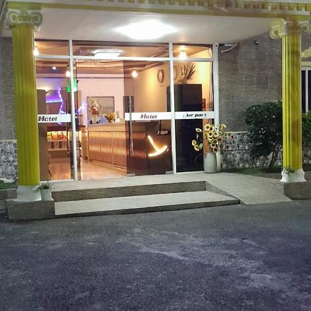Airport Hotel Clark Clark Freeport Zone Exterior photo